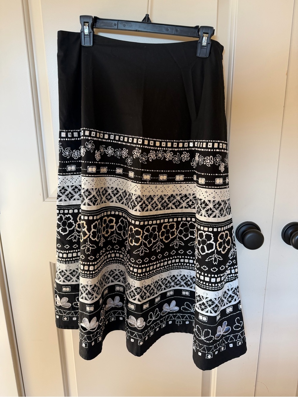 Black & White Floral-Striped A-Line Skirt